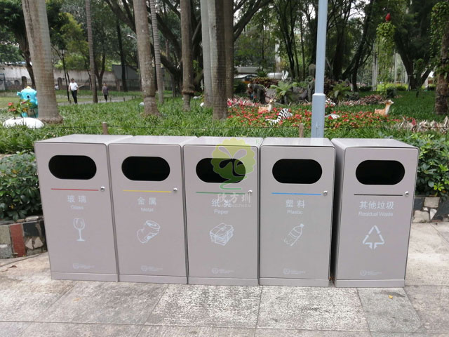 深圳兒童公園不銹鋼戶(hù)外分類(lèi)垃圾桶